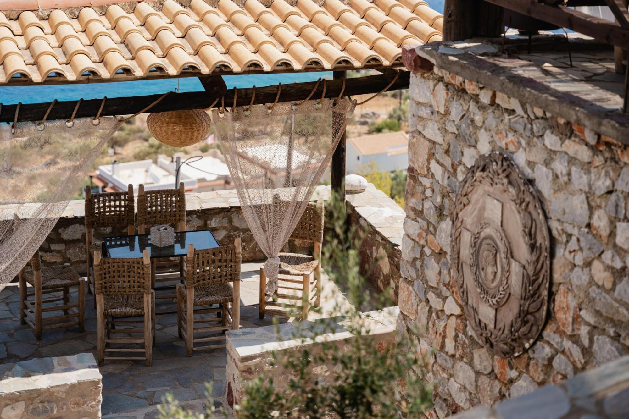 Castle Rizaraki Hotel Kokkala Екстериор снимка