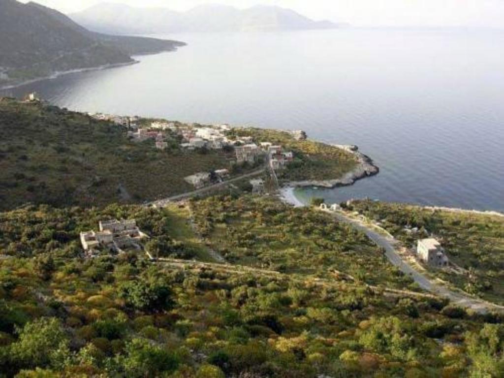 Castle Rizaraki Hotel Kokkala Екстериор снимка