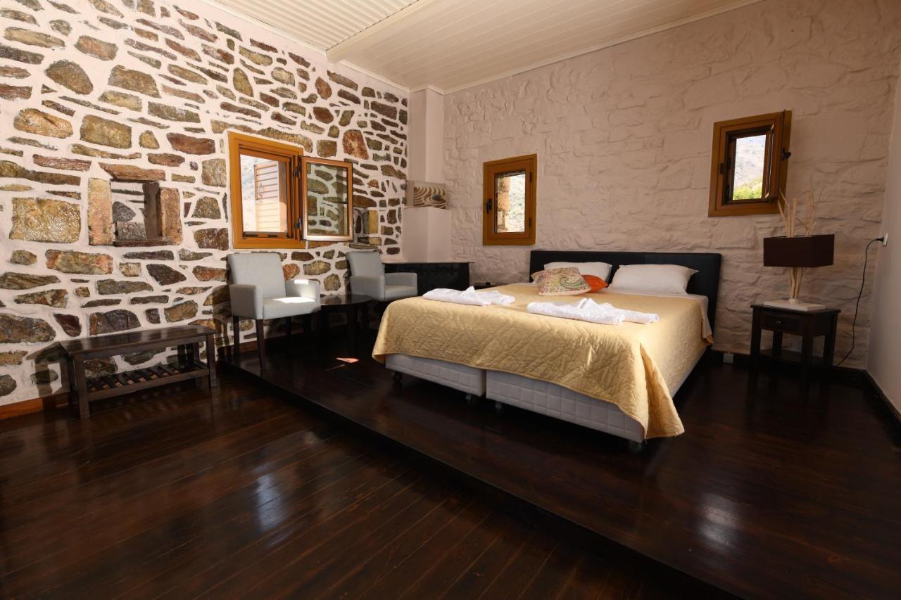 Castle Rizaraki Hotel Kokkala Екстериор снимка